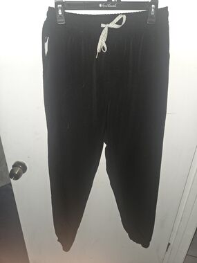 Discovery Black Men's Jogger Pants with Contrast Drawstring